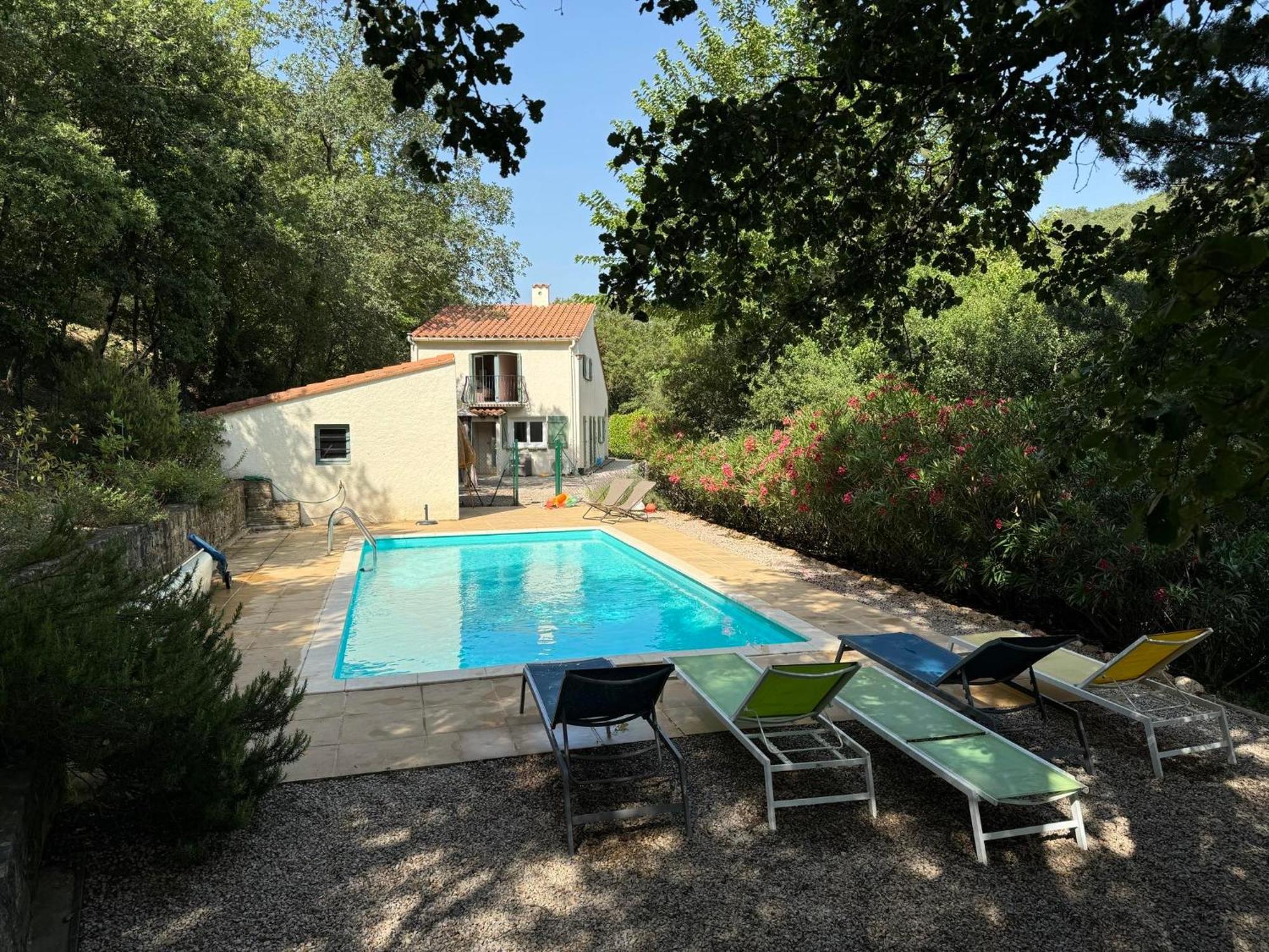 Maison Avec Piscine Chauffee Entre Mer Et Montagne Montauriol  Luaran gambar