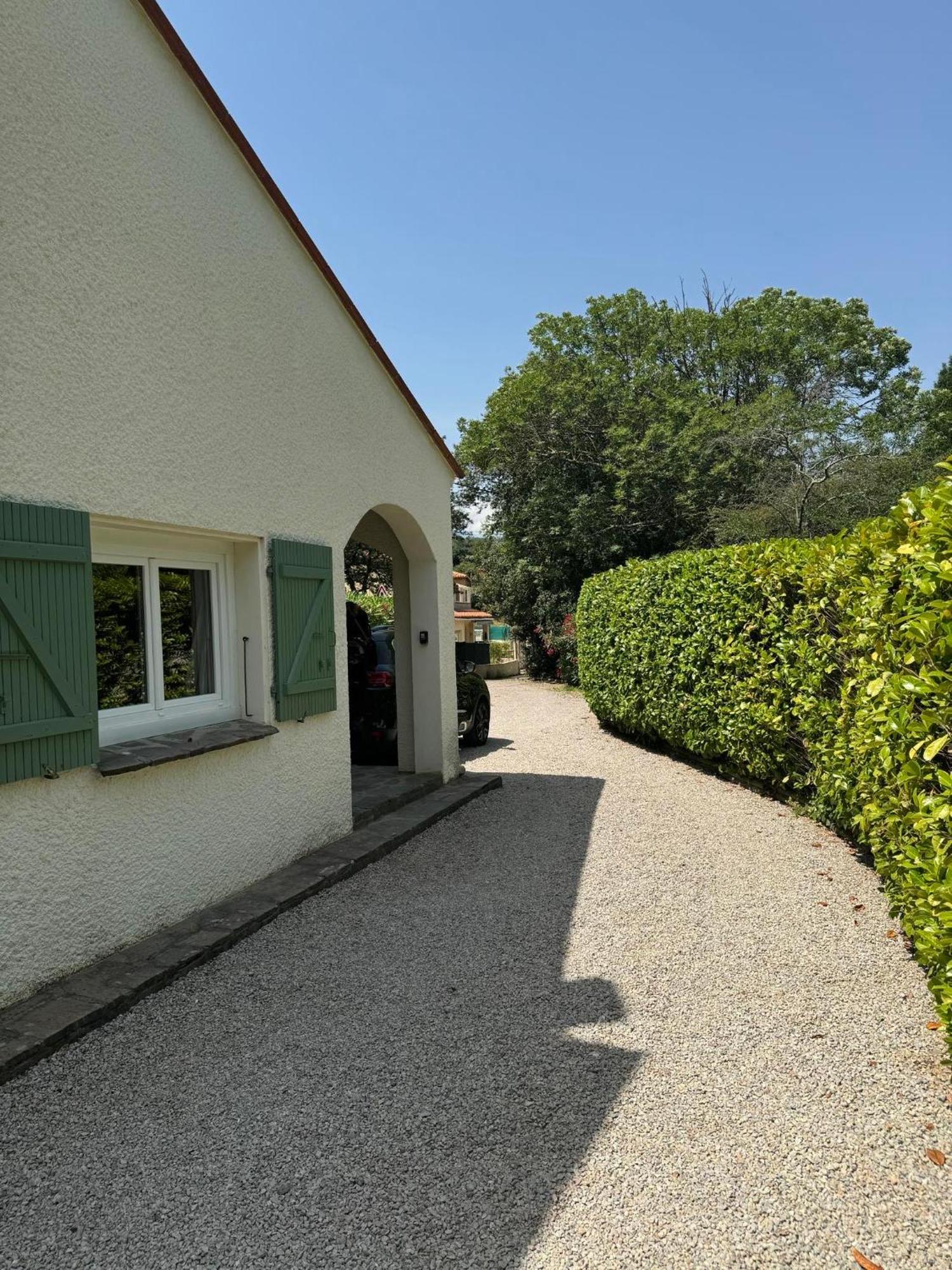 Maison Avec Piscine Chauffee Entre Mer Et Montagne Montauriol  Luaran gambar